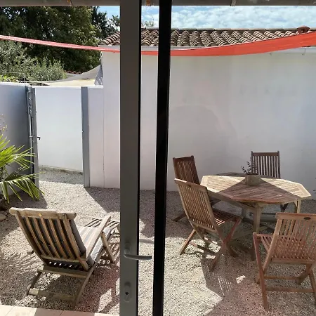 Le Clos Des Pins Rivedoux-Plage Exterior photo