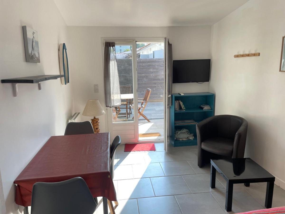 Le Clos Des Pins Casa de Férias Rivedoux-Plage