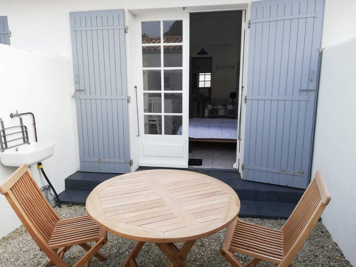 Le Clos Des Pins Casa de Férias *